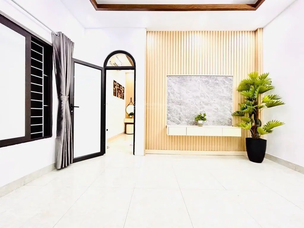 Bán nhà phố Bạch Mai - Full nội thất - Lô góc thoáng - Gần ô tô - 42m2 - 4PN. Giá: 4,8 tỷ