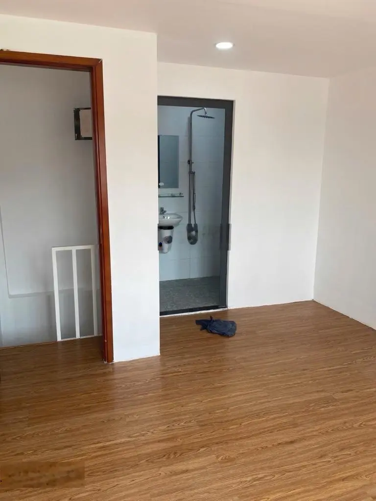 Bán nhà đẹp đường số 13 linh chiểu thủ đức 3 tầng 2 phòng ngủ 3wc chỉ có 2.25tỷ