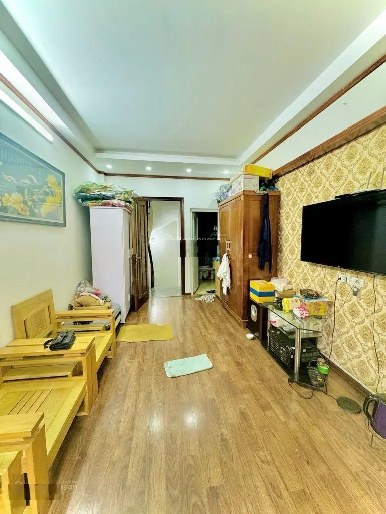 Bán nhà 6 tầng, dt 30m2/ 1 tầng, cách 1 nhà ra phố Vĩnh Hưng, bao quy hoạch.