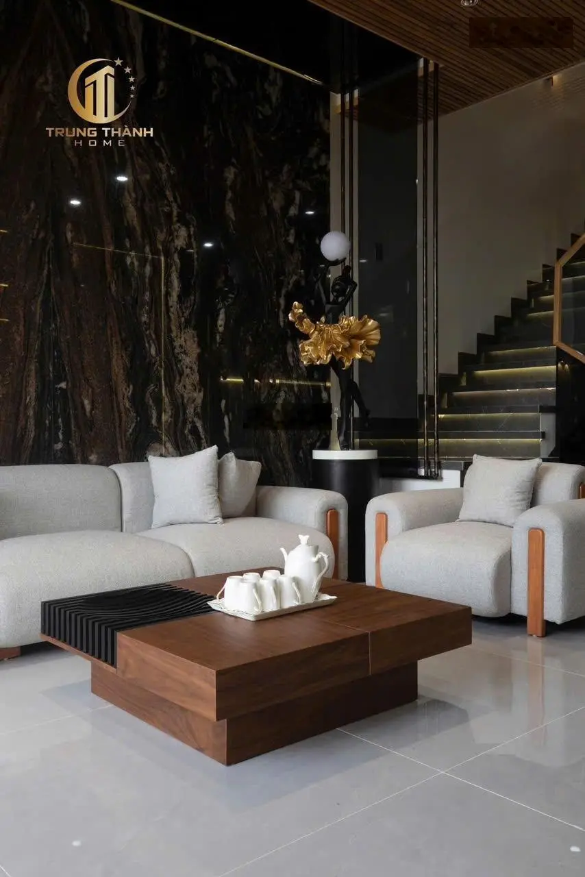 Siêu phẩm nhà 3 tầng- MT đường 10m5 Trần Nguyên Đán- cạnh khu shophouse NSS- gần biển- giá 8.250 tỷ