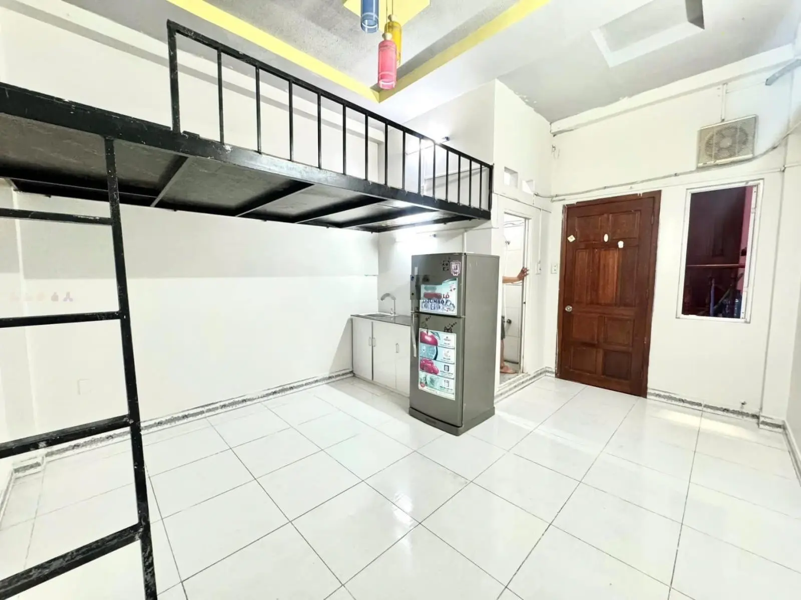 Bán nhà chính chủ hẻm 205 Phạm Văn Chiêu, 4.8 x 23m, căn góc 3 tầng, hẻm 8m cho thuê 25tr/tháng.