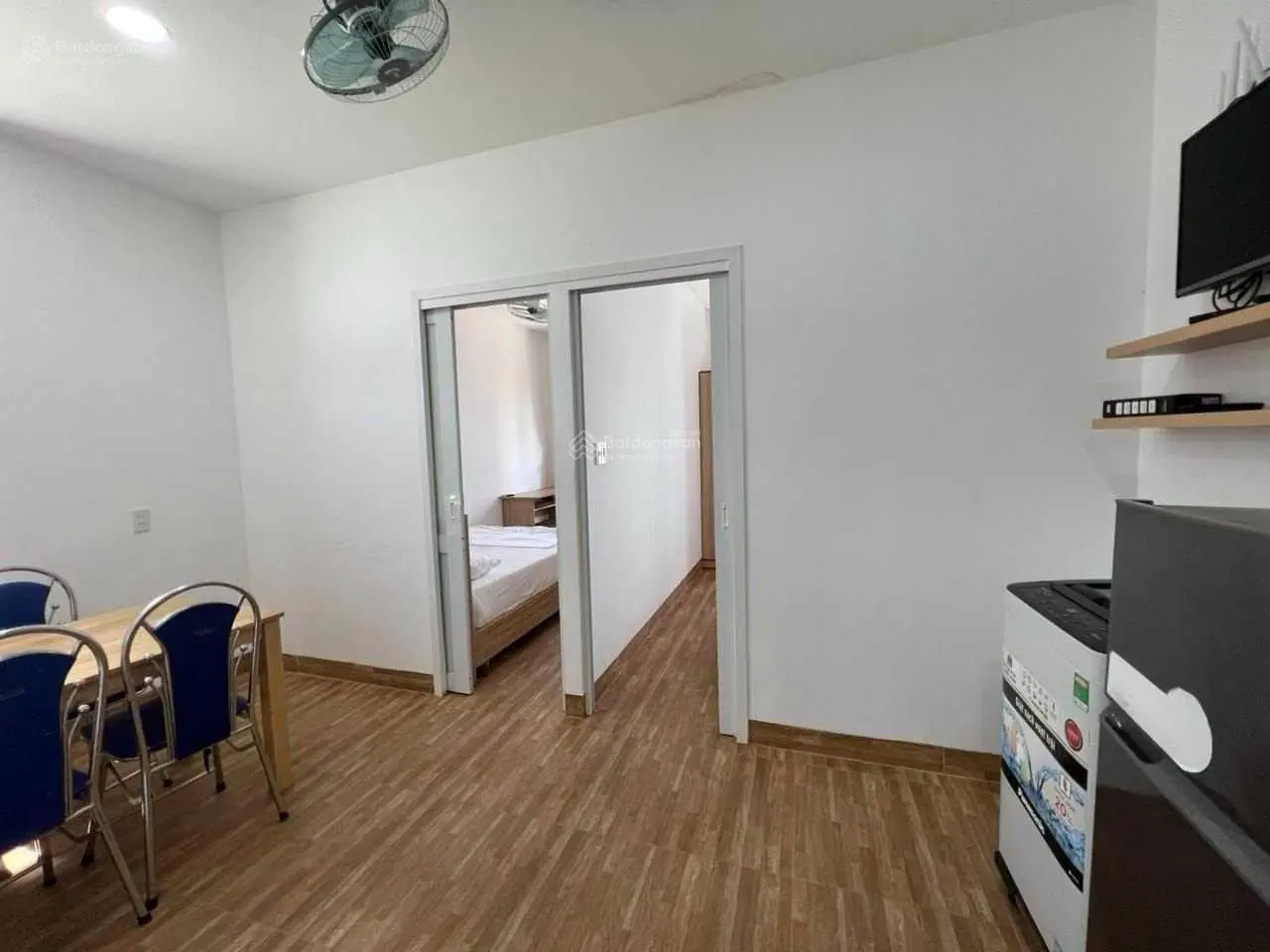 Tòa căn hộ 5 tầng đối diện công viên lớn khu phố Tây An Thượng