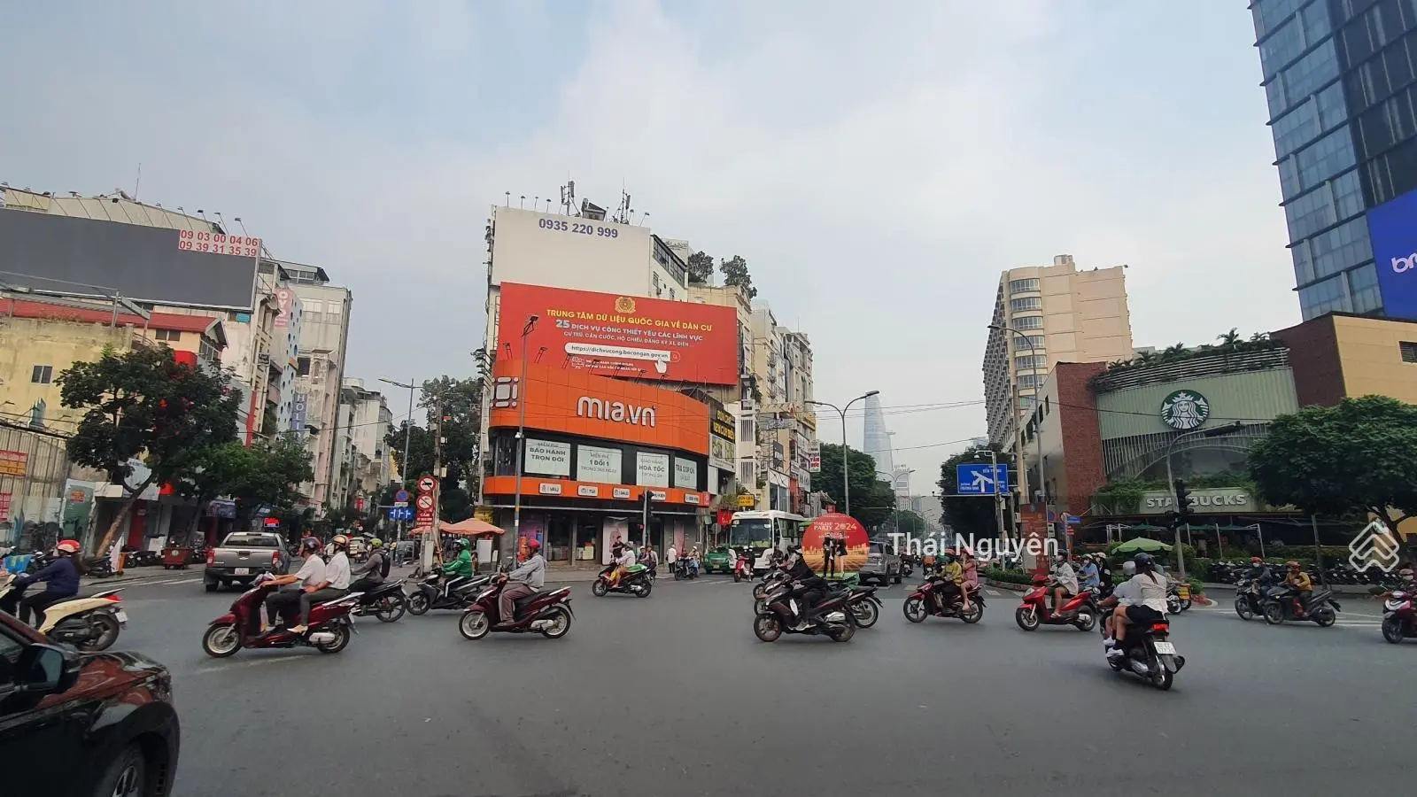 Siêu phẩm khách sạn 9 tầng mặt tiền Lương Hữu Khánh Quận 1 HDT: 180 triệu giá bán 65 tỷ