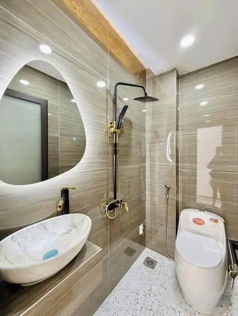Bán gấp nhà riêng 42m2 tại đường Võ Thị Sáu, 2PN, 2WC