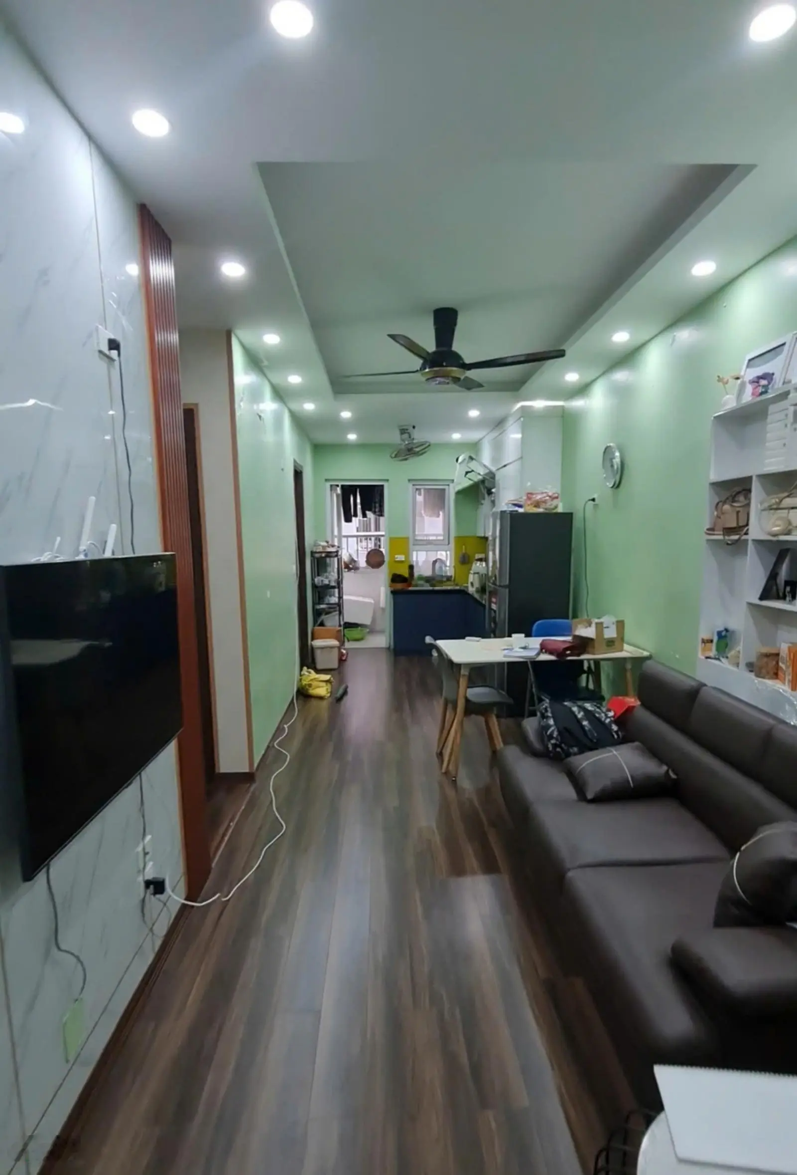 Chính chủ bán căn hộ chung cư tầng trung CT12 Kim Văn 65.1m2, 2 ngủ, 2 WC, có sổ riêng, bao phí