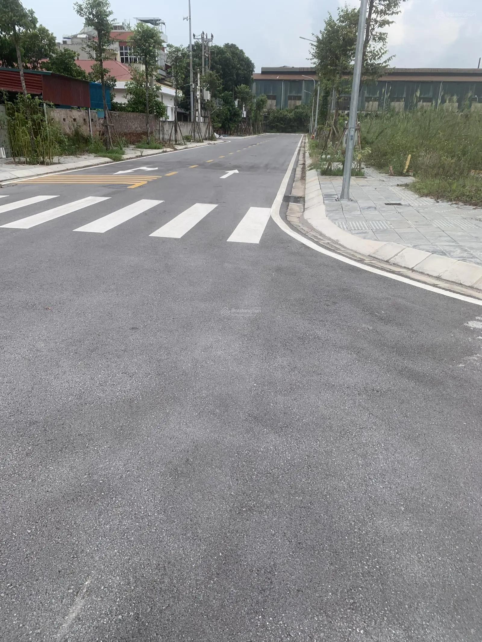 Bán lô đất tái định cư bộ công an Mai Lâm, Đông Anh, đường 25m, view trường học