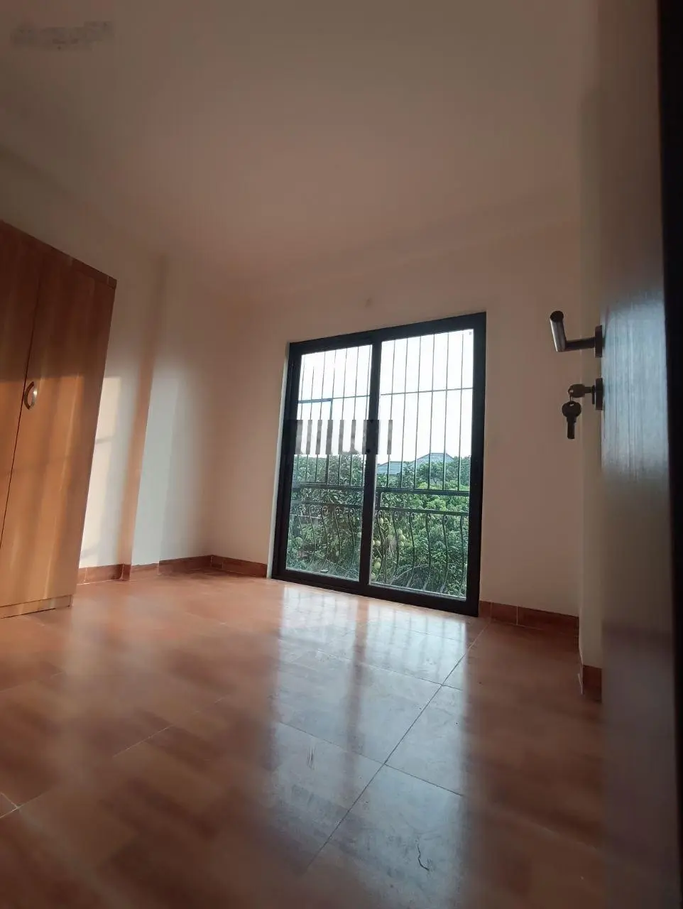 Bán nhà lô góc 30m2x4T, 2,9 tỷ, La Tinh-Đông La gần khu đấu giá.