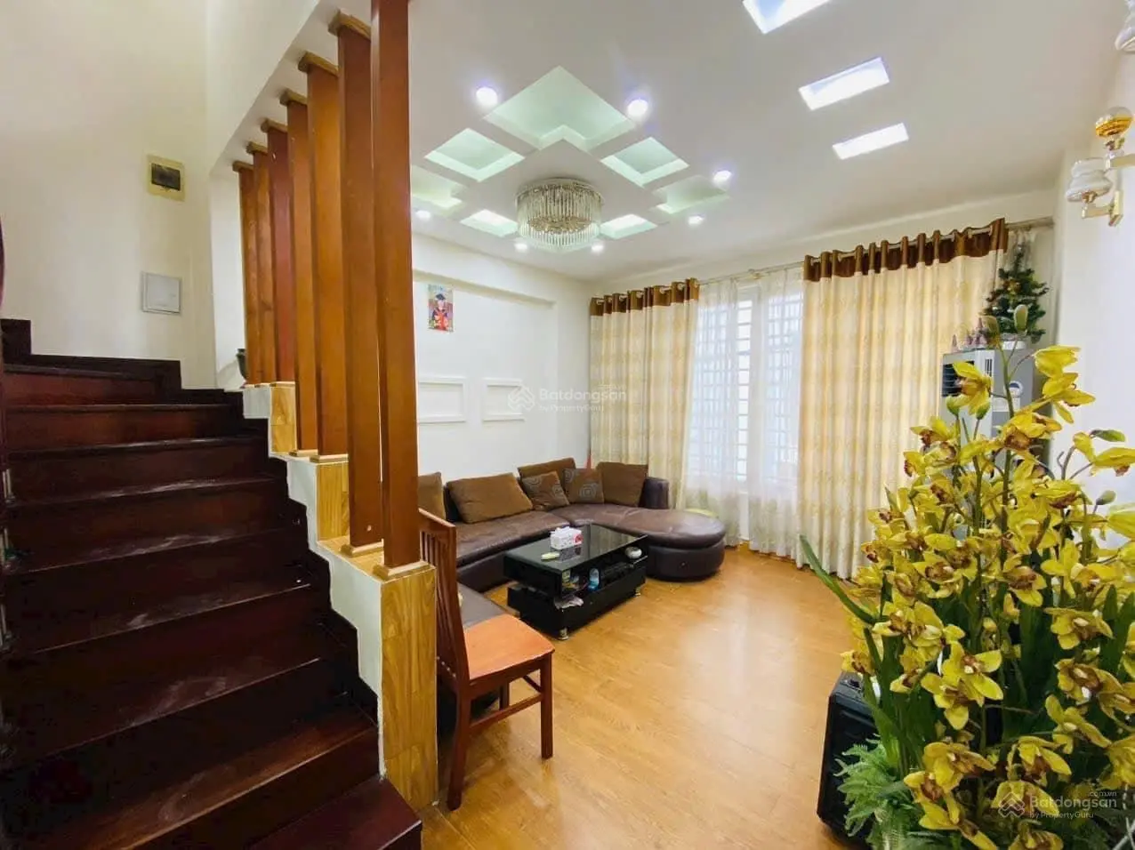 Bán gấp nhà riêng 44m2, 6 tầng, 4PN, 4WC tại Khương Trung, Thanh Xuân, giá tốt,gara ô tô,kinh doanh