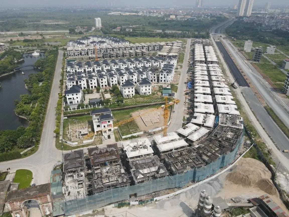 Cần bán căn biệt thự song lập 201,3m2 Khu đô thị Vườn Cam - Nở Hậu - Giá cực tốt