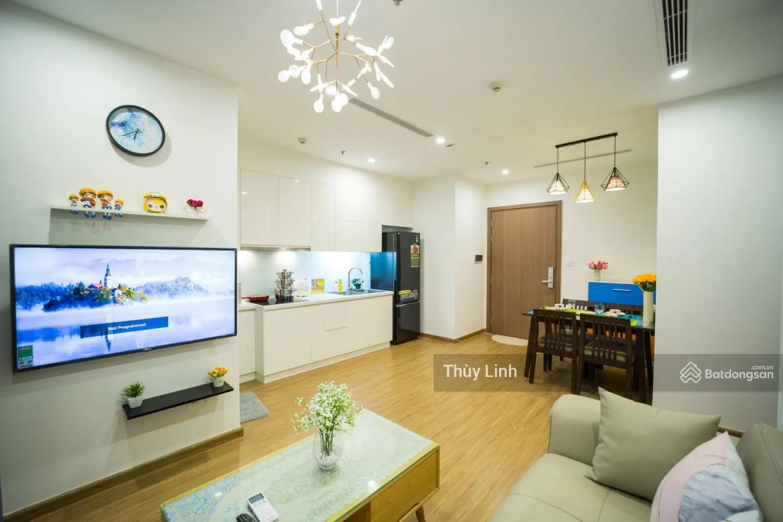 Cần bán căn hộ 2PN, 2W tòa S3 Vinhomes Skylake, sẵn hợp đồng thuê, sổ lâu dài