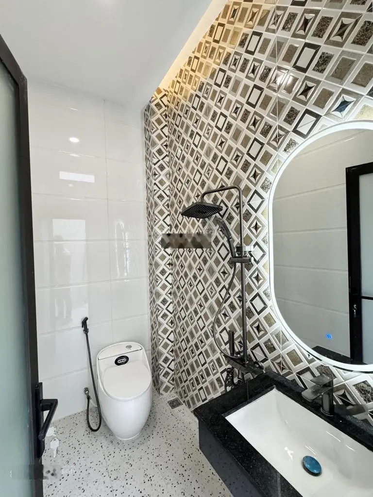 Sau Gigamall, Khu Dân Cư Thành Ủy, Thủ Đức Nhà 4 lầu-4.5x20 90M2240m2 sàn chỉ 8.45 tỷ - Xe hơi 8m