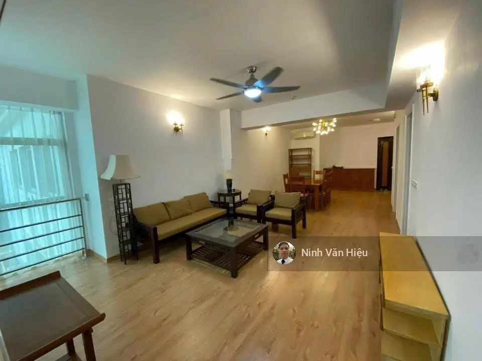 Bán nhanh căn chung cư tầng cao toà e ciputra hà nội 123m2 giá chỉ 7.5 tỷ