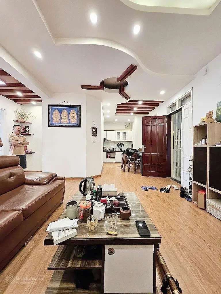 2,35 tỷ , chung cư thông tấn xã 85m2 , 2 ngủ ,2 vệ sinh , cự.c hi.ếm , ngay chân cầu Xuân Phương