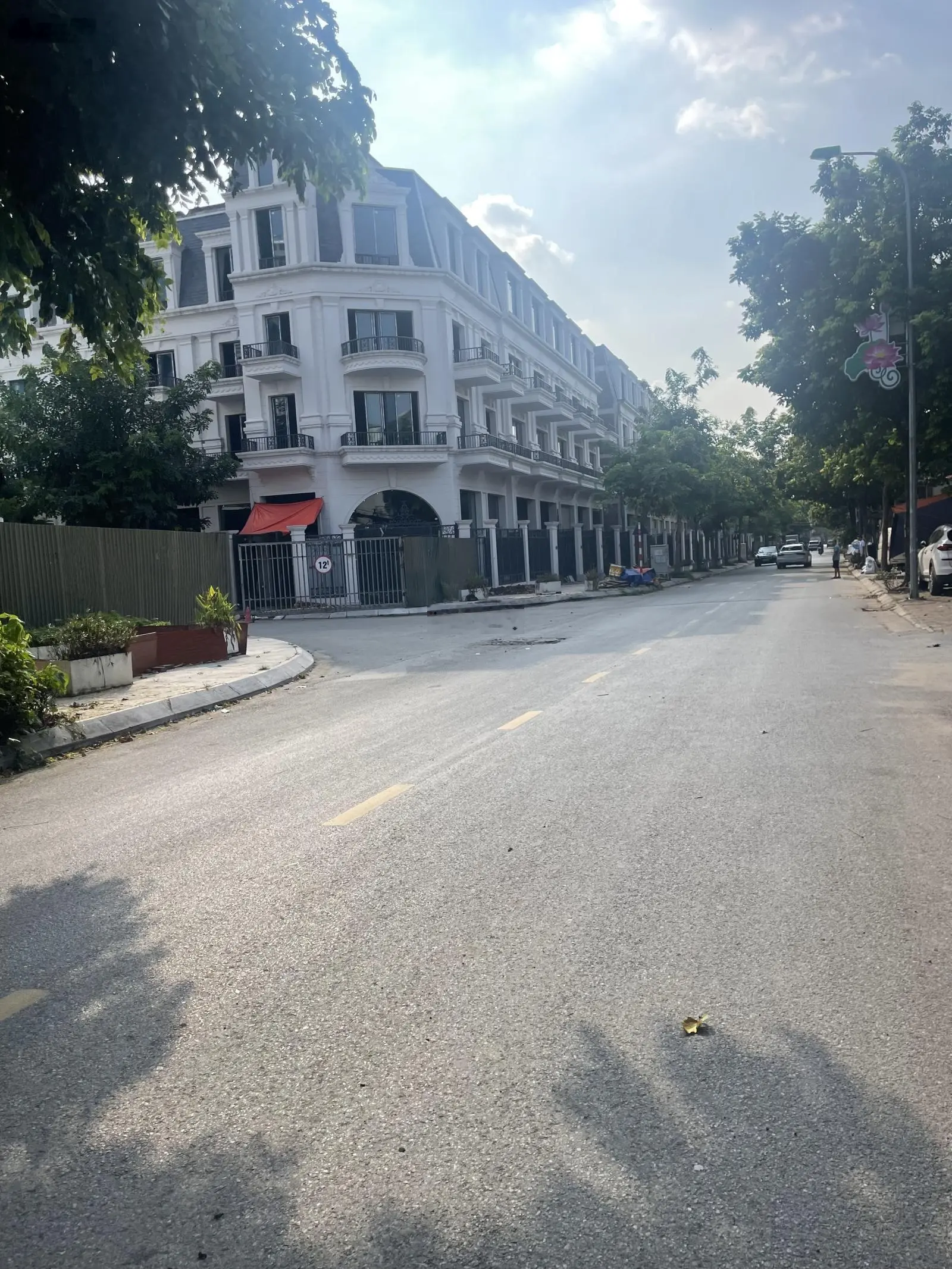 Bán 56m Thị Trấn Đông Anh .Ô tô chạy quanh, chỉ nhỉnh 2 tỷ