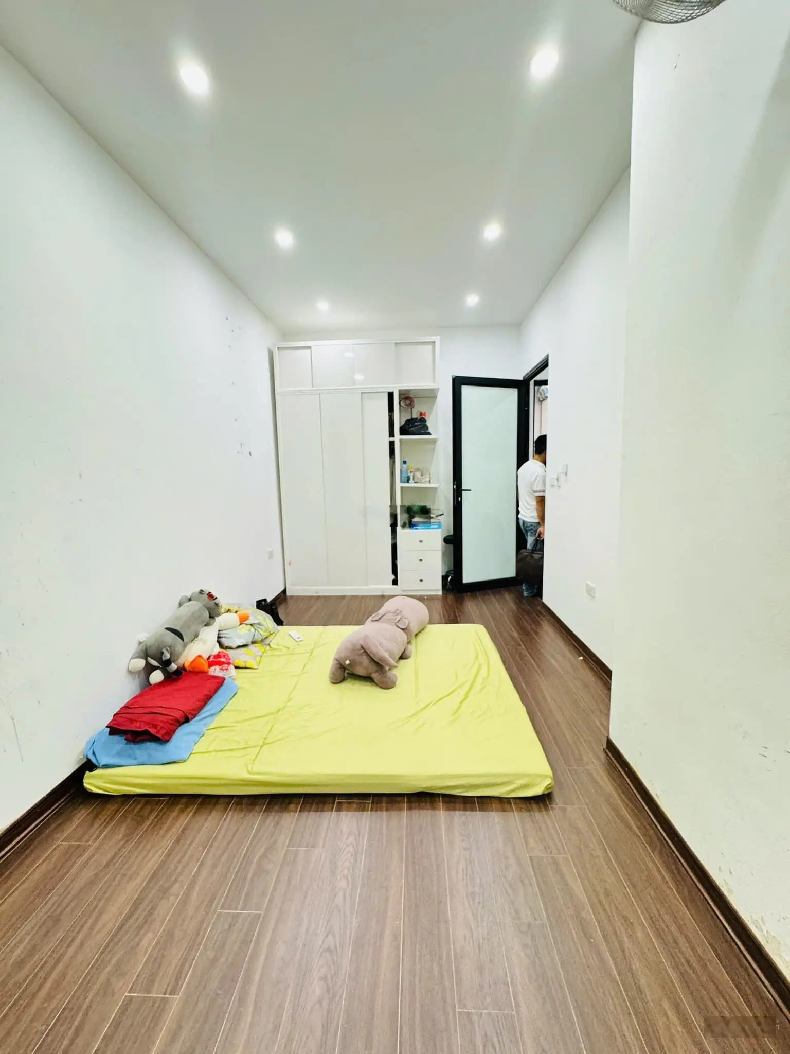 Hoa hậu! Nghi Tàm, Tây Hồ, tầng 1, 2 thoáng, ô tô, 90m2, 2PN 2WC nhà đẹp chỉ 3,63 tỷ