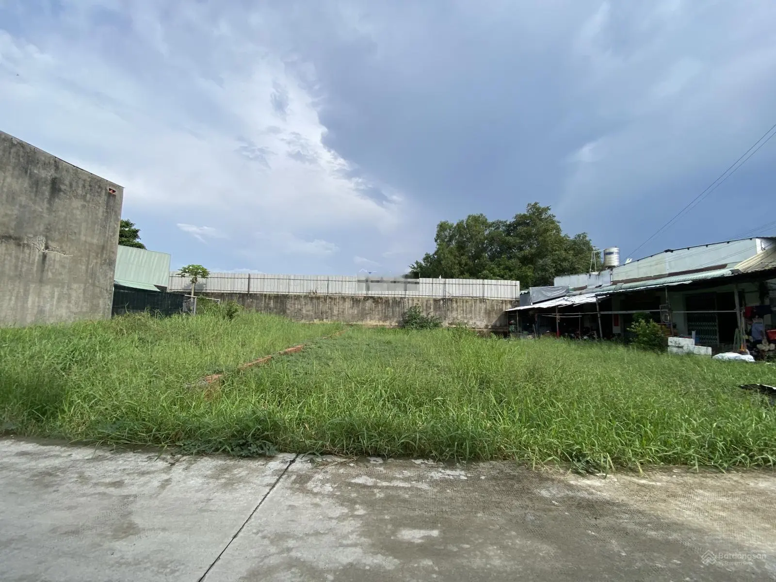 Bán Đất Thổ Cư 100% Sổ Hồng Riêng Đường Bê Tông Ô Tô Gần Ngã 3 Mỹ Hạnh DT : 5*20 Giá Rẻ Đầu Tư