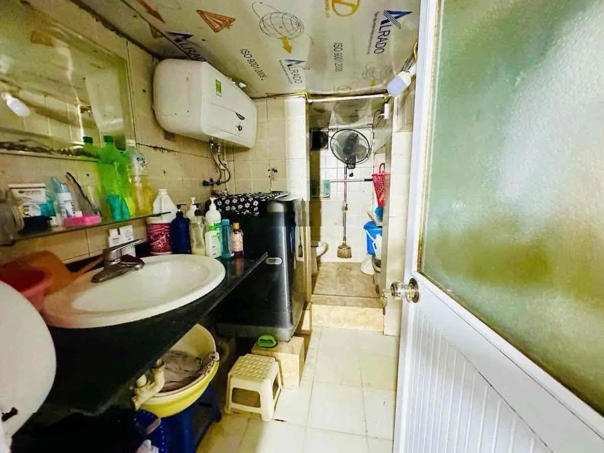 Bán nhà tập thể BCA Thái Thịnh Đống Đa 70m 2 ngủ tầng 1 ở và KD giá tốt 3.8 tỷ. LHTT 0978 820 ***