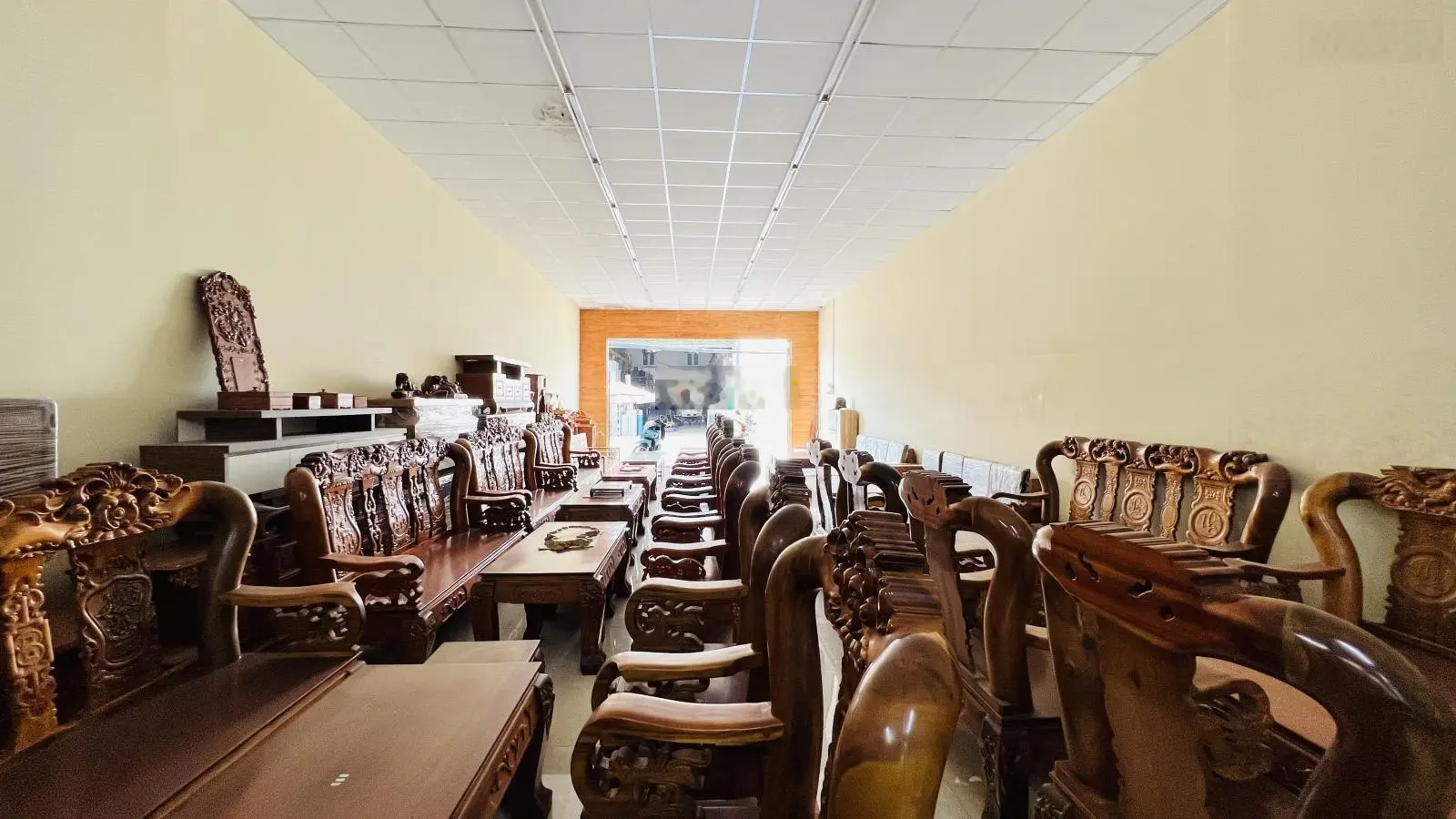 Bán Nhà Mặt Tiền Đường Lê Văn Lương, kinh doanh buôn bán, 180m2 ngang 6m x 30m sổ công nhận 166m.