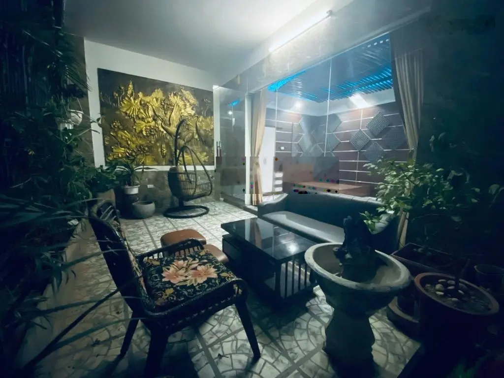 Nhà đẹp đống đa-ba mặt thoáng-ngõ rộng thênh thang-ba bước ra phố-mặt tiền khủng-57m2