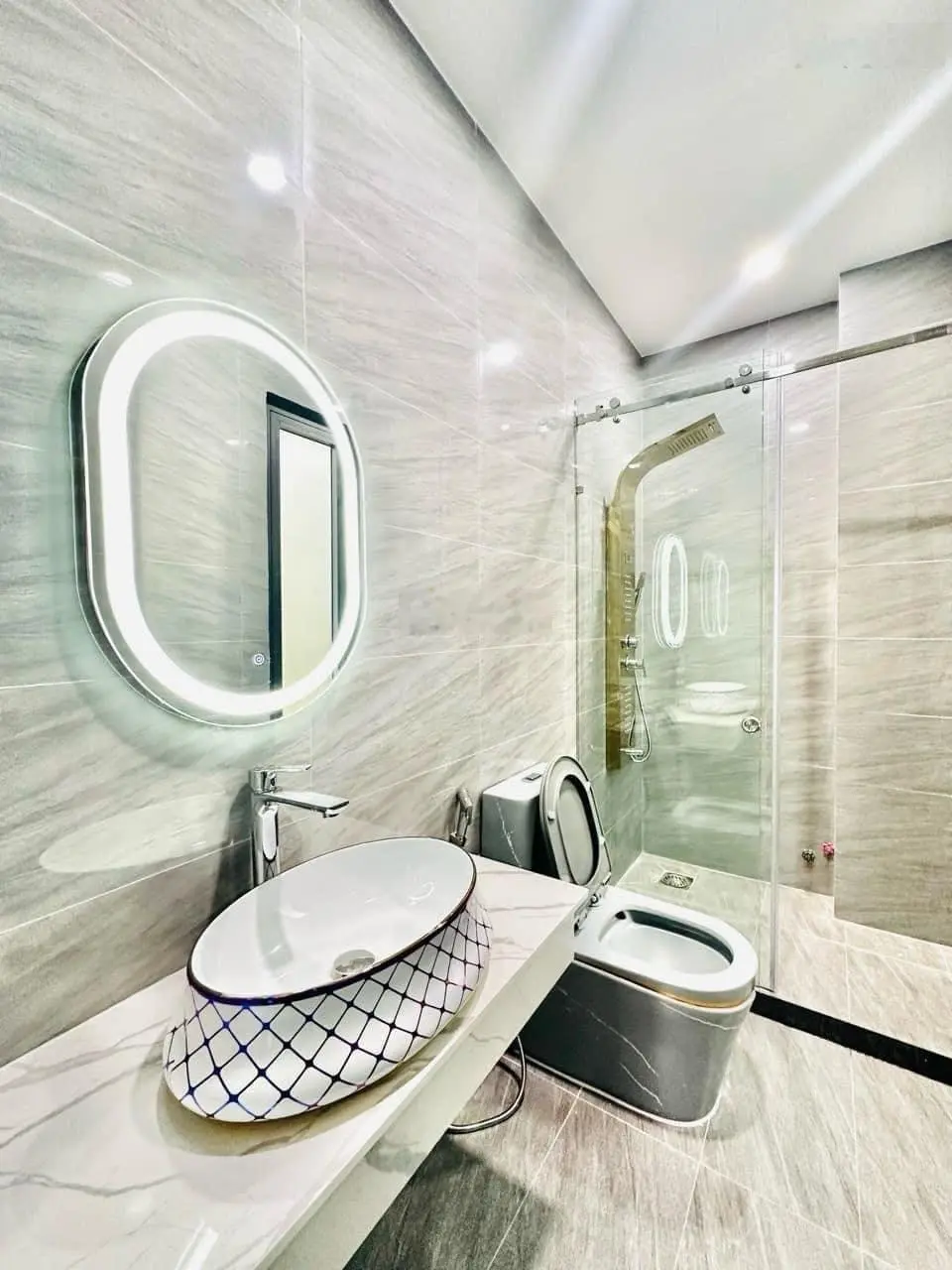 Lên sóng siêu phẩm, giá cực rẻ nằm ngay Đ.Hưng Phú, P.8, Q.8. Giá:4 tỷ 680. DT:68,8m2.LH:0906 527 ***
