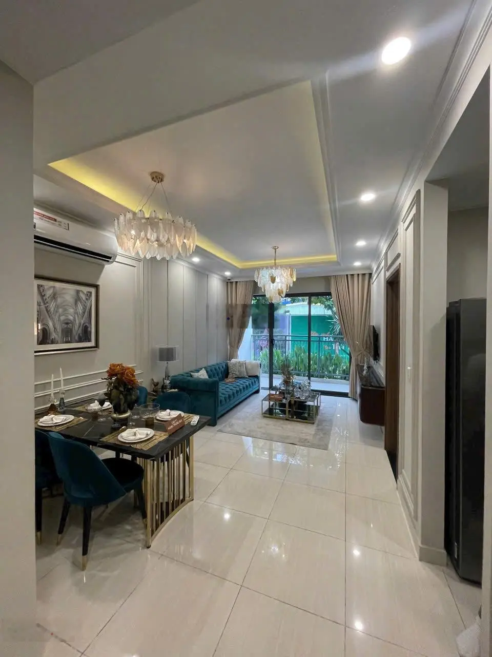 Cần bán gấp căn 2PN suất ngoại giao hướng đẹp view Công Viên Yên Sở dự án HN Melody Linh Đàm