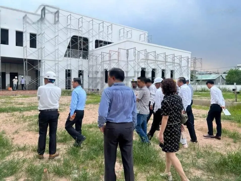 Cần ra nhanh lô đất 100m2 full thổ cư khu phố Tây - TP Mới - Bình Dương