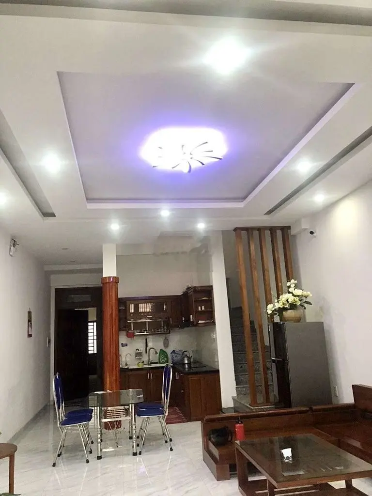 Nhà ngộp Bank 3 tầng đường Đoàn Khuê