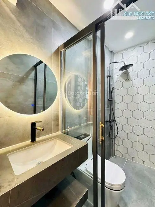 Bán gấp nhà hẻm ôtô kinh doanh Nguyễn Tri Phương, p9, Quận 10 siêu hiếm, 86m2/3tỷ 250tr ,SHR.