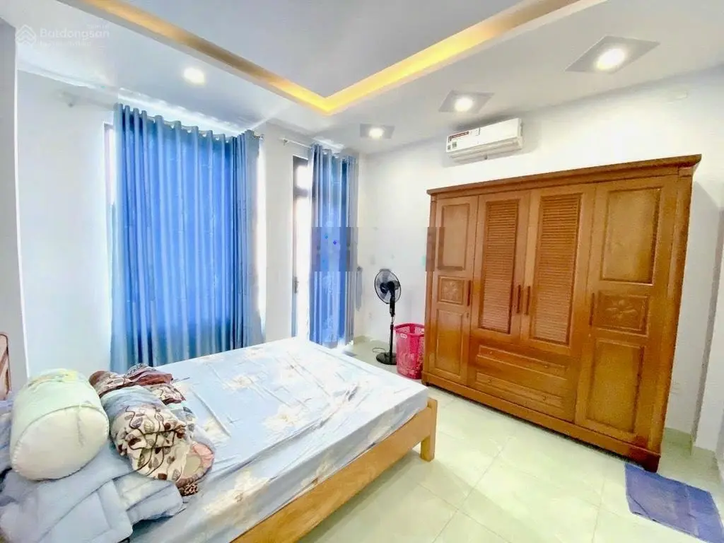 Giáp q6, hxh 1/ ngay kinh dương vuong sát bx miền tây, 4 tầng đẹp, 4x16, 4pn, sẵn dòng tiền 12tr/th