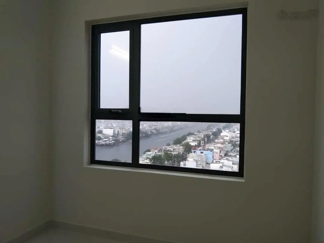 Bán căn hộ 65m2 , 2wc , 2pn , 2ty5 mặt tiền phạm thế hiển q.8