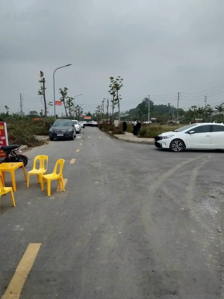 Bán đất đấu giá Khánh Tân. Giá 4.1 tỷ, lô góc 2 mặt thoáng. LH 0917 486 ***