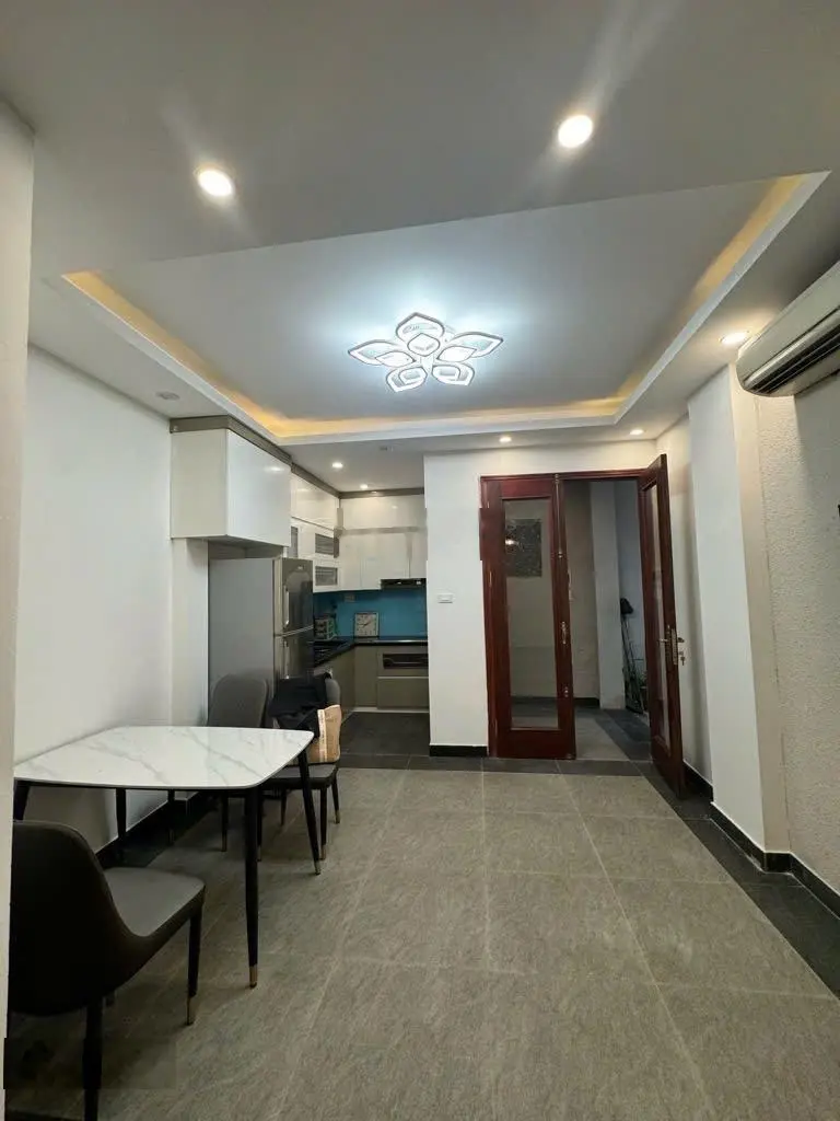 Cực hiếm- ô tô đỗ cổng , ngõ cực nông, ngày sau Big C Long Biên, nhà dân xây đẹp, tặng nội thất