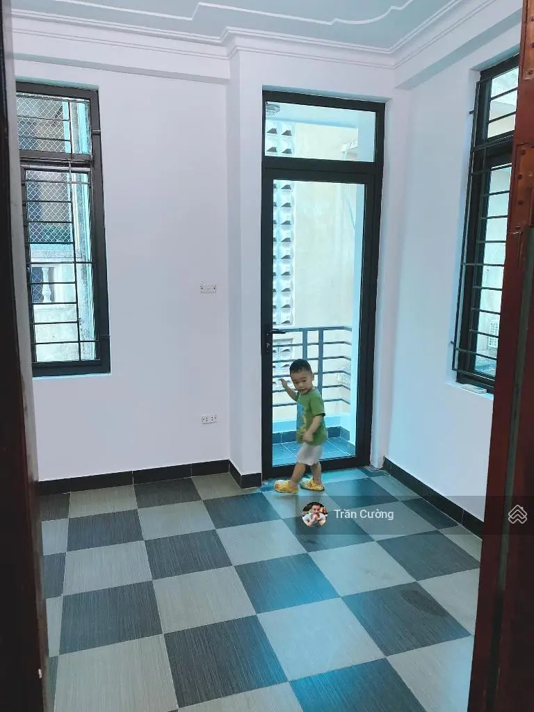 Bán nhà Kim Giang, Thanh Trì, ô tô đỗ cửa, 2 thoáng, sổ 32m2(T2 - T4 36m2), 6.5 tỷ (ctl)