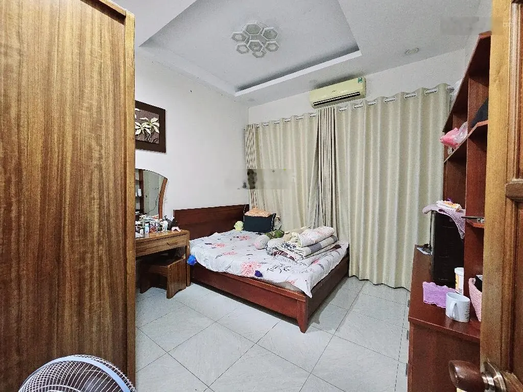 Cực hiếm ngay ngã 4 hàng xanh - xô viết nghệ tĩnh - 2 mặt hẻm xe hơi thông - 74m2 x 3 tầng - tt