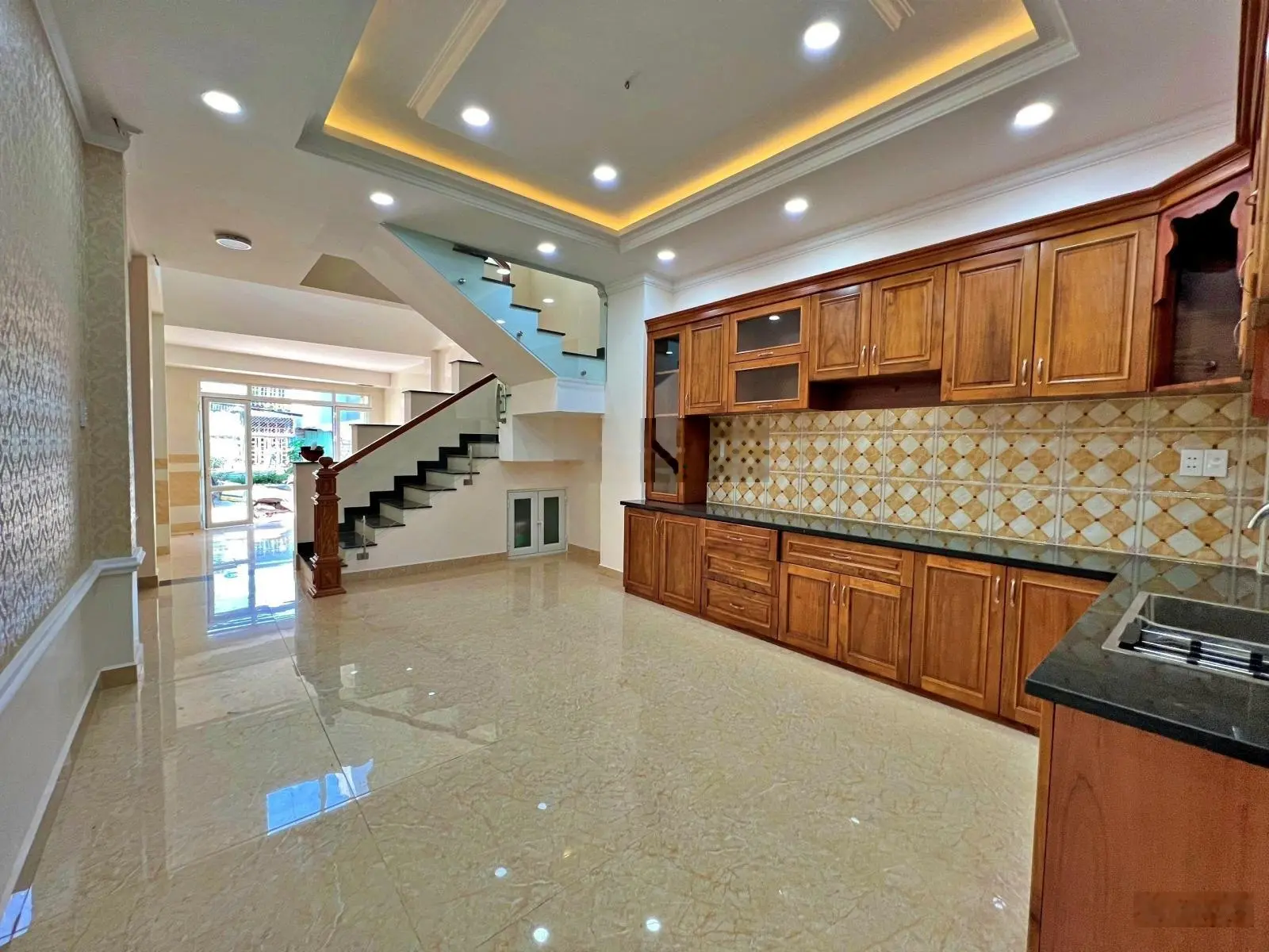 Siêu phẩm 60m2 - hiệp bình phước - 4 lầu hoàn công - chỉ 6.92 tỷ