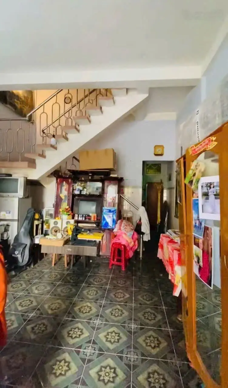 Nhà hẻm nội bộ đường Hùng Vương, phường 1 gần sân vận động Long An