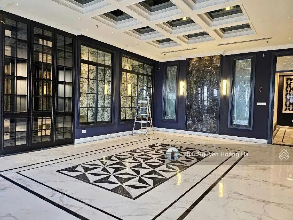 (Siêu phẩm) Tòa nhà VP xây mới 153m2x9T tại Nguyễn Văn Cừ - dòng tiền 5,5 tỷ/năm - tin thật 100%