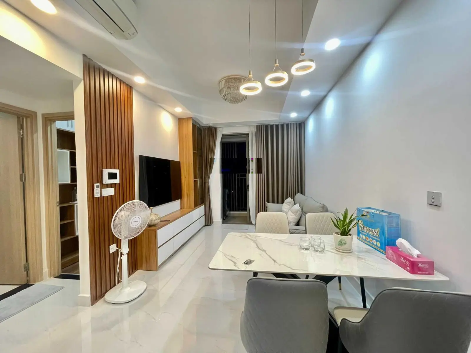 Cần bán gấp căn hộ siêu đẹp, 55m2, 2 phòng ngủ, 3.550 tỷ - Botanica Premier, 108 Hồng Hà, Tân Bình