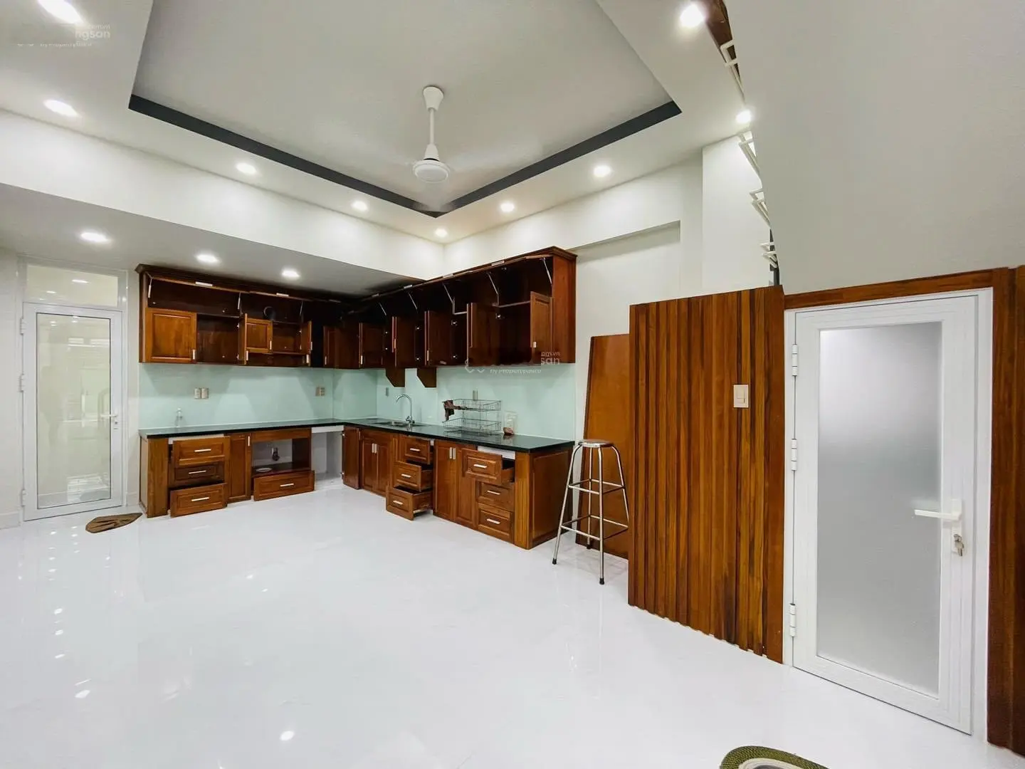 Nhà MT hẻm xe hơi cần bán đường D5, P25 Bình Thạnh. Sổ hồng riêng, Giá 3tỷ5/căn 65m2, LH 0336 556 ***