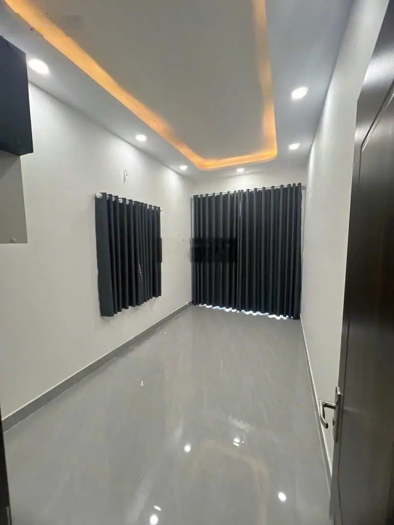Bán gấp nhà Đẹp MT Chánh Hưng, P.Hưng Phú Q8. DT40m2. Giá chỉ 5,2tỷ.