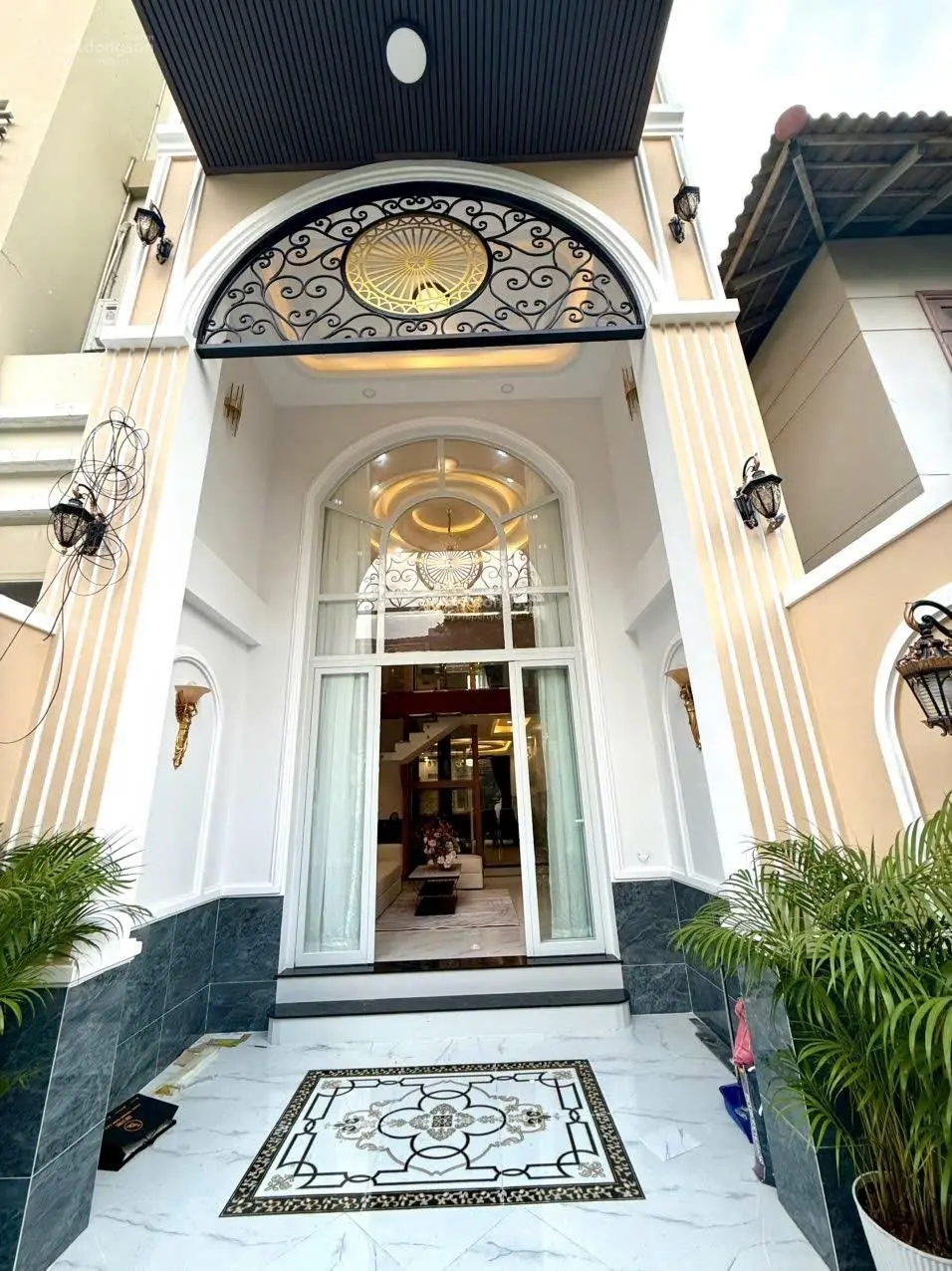 Bán nhà mới đẹp 6 tầng đường 43 Quận 7, nhà có thang máy, đầy đủ nội thất, giá 17,5tỷ thương lượng