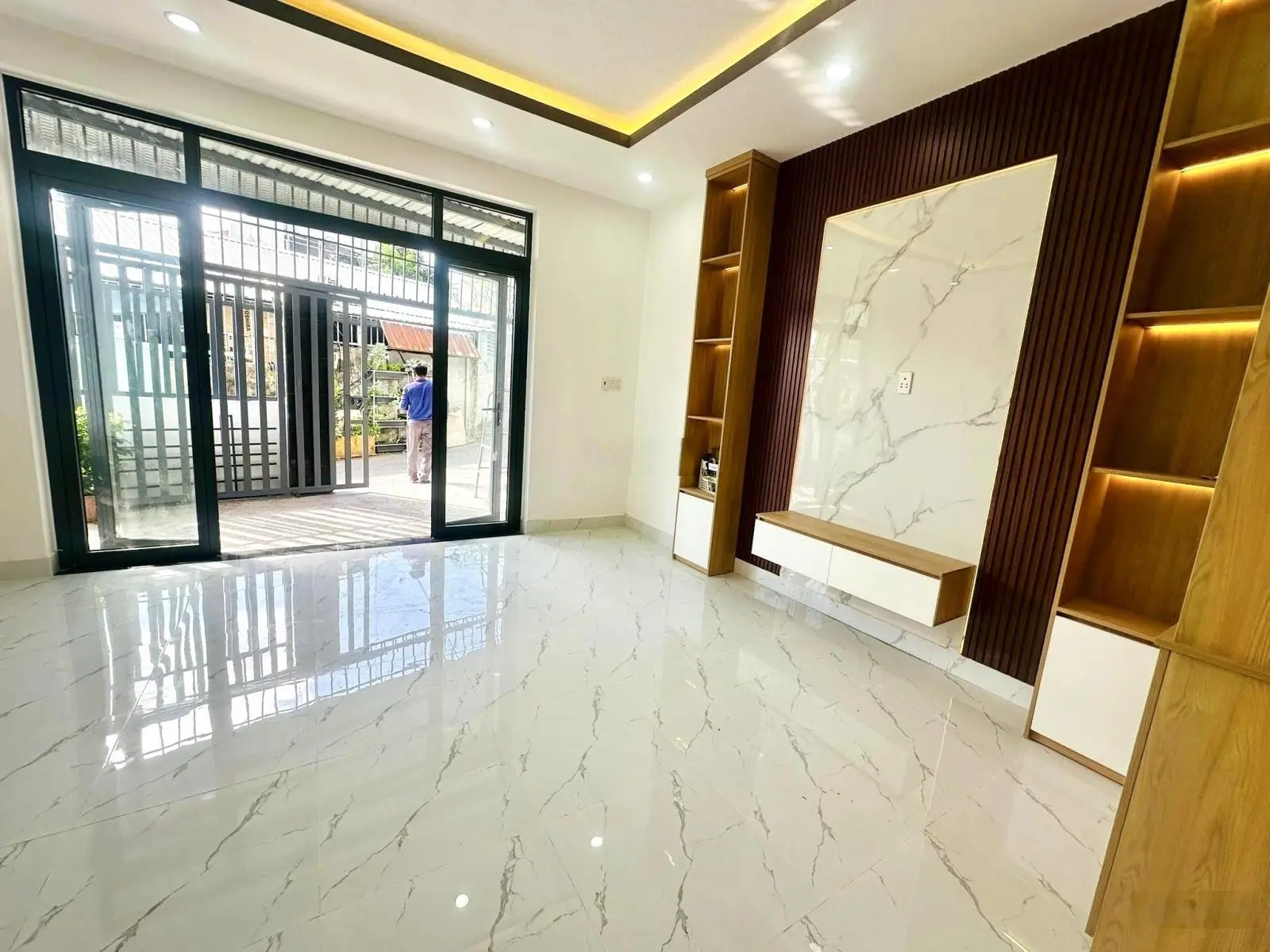 Tổ Ấm Mơ Ước Tại Man Thiện Nhà 2 Tầng Lô Góc 80m2- Thiết Kế Hiện Đại-Giá Nhỉnh 4,5 tỉ