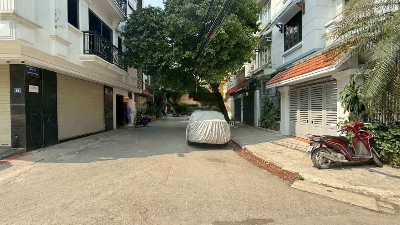 Chính chủ cần bán bt liên cơ trung tâm hành chính quận. dt 106, mt 7, giá 33.5 tỷ có tl