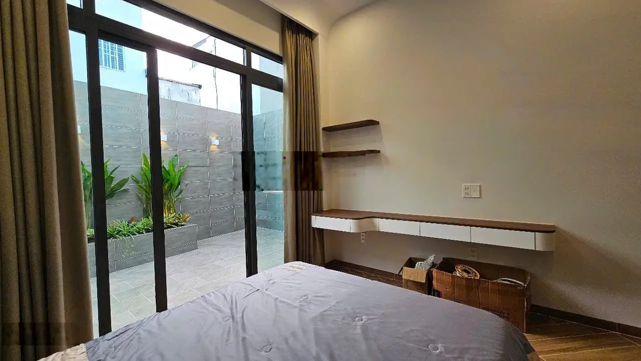 Bán nhà mới-hiện đại-sân vườn-thoáng mát-đặng nhữ lâm-nhà bè
