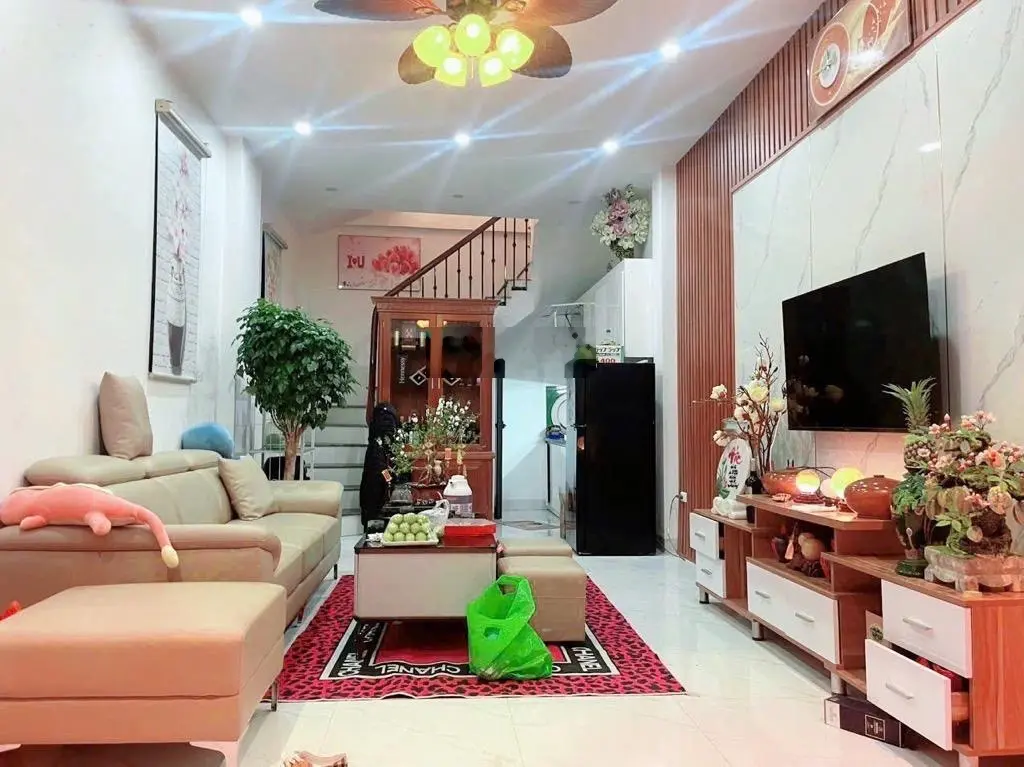 Hot hiếm! Bán Nhà Xuân Phương, Nam Từ Liêm, nội thất tiền tỷ, DT 36m2 5 tầng, trên 5 tỷ (có TL)