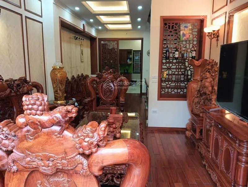 Bán gấp nhà 5 tầng Quang Tiến, diện tích: 50m2 MT 4m, giá: 11,7 tỷ, tặng full nội thất xịn sò