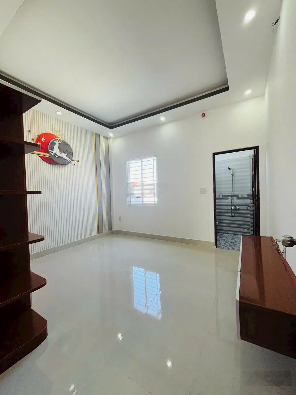 Nhà 3 tầng - 4 phòng ngủ - sổ riêng - xe hơi đậu cửa tài chính đầu 5 tỷ