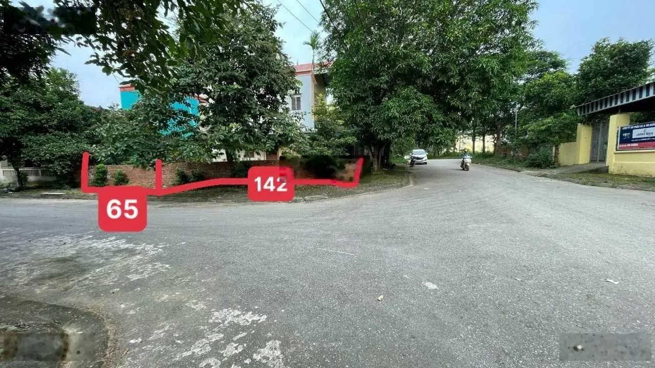 Chính chủ cần tiền bán gấp mấy lô TĐC Vai Réo 65m2, 75m2, 100m2, 200m2 mặt tiền 6m trục chính