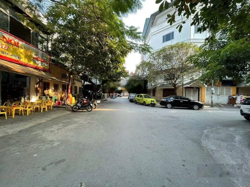 Bán nhà 40m2 x 6 tầng thang máy,phố Ngô THÌ NHẬM HÀ ĐÔNG, phân lô ôtô ngủ trong nhà lh 0936936683