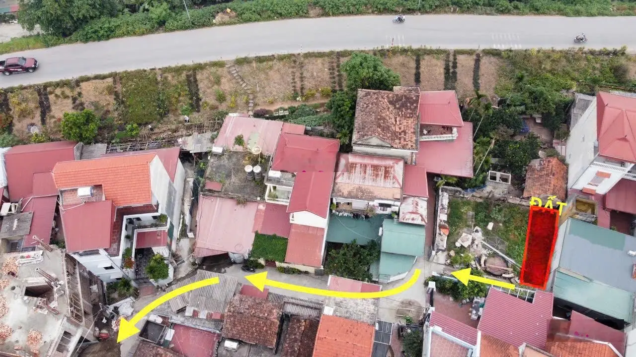 Chị gái nhờ bán đất trung tâm thôn Đại Phùng-Đan Phượng- ô tô tải đỗ sát đất